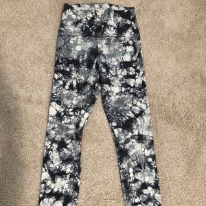 Lululemon Wunder Under 7/8 Black White Shibori Sz4